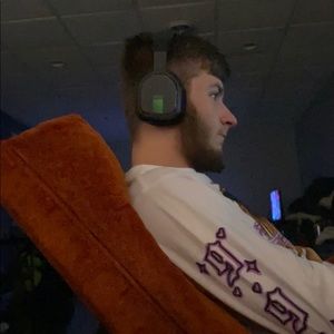 Meet your Posher, Cory